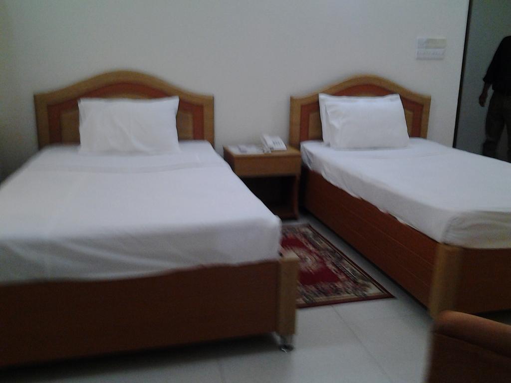 Hotel Afford Inn Dhaka Room photo